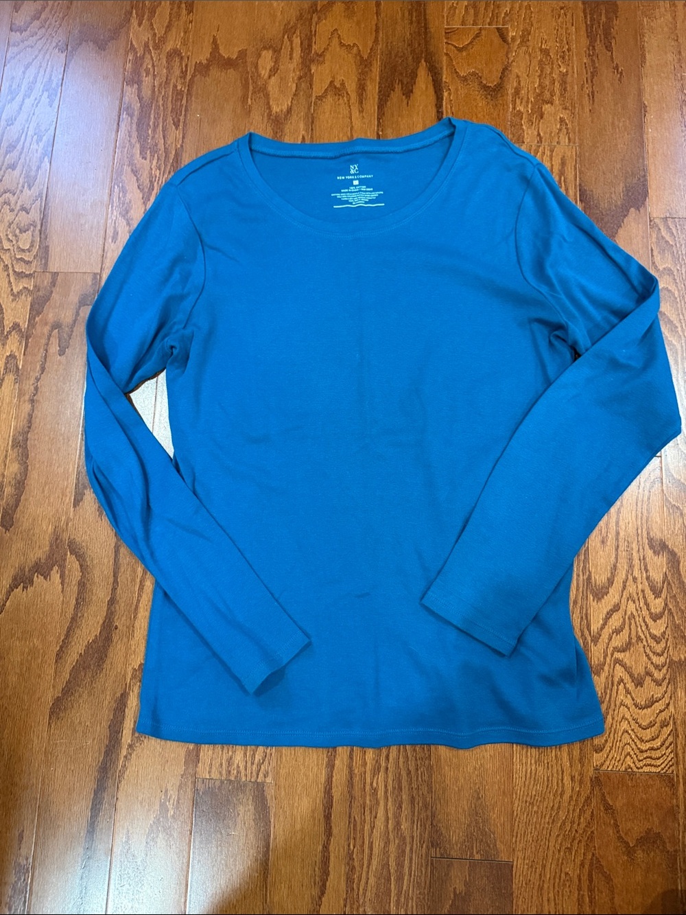 New York & Company Essential Stretch Long Sleeve Tee Size Large